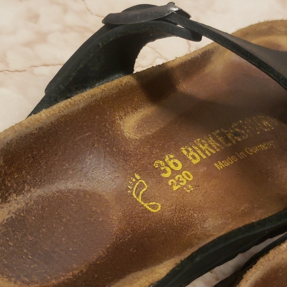Birkenstock black Giseh toe hook woman sandals size 36(5) - Picture 8 of 8